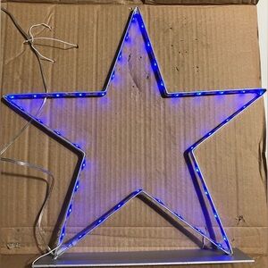 New Pottery Barn Farmhouse Free Standing Lit Star Large